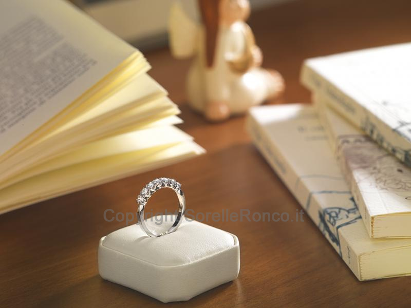 ANELLO RIVIERA ORO E DIAMANTI DA 0.48 CT